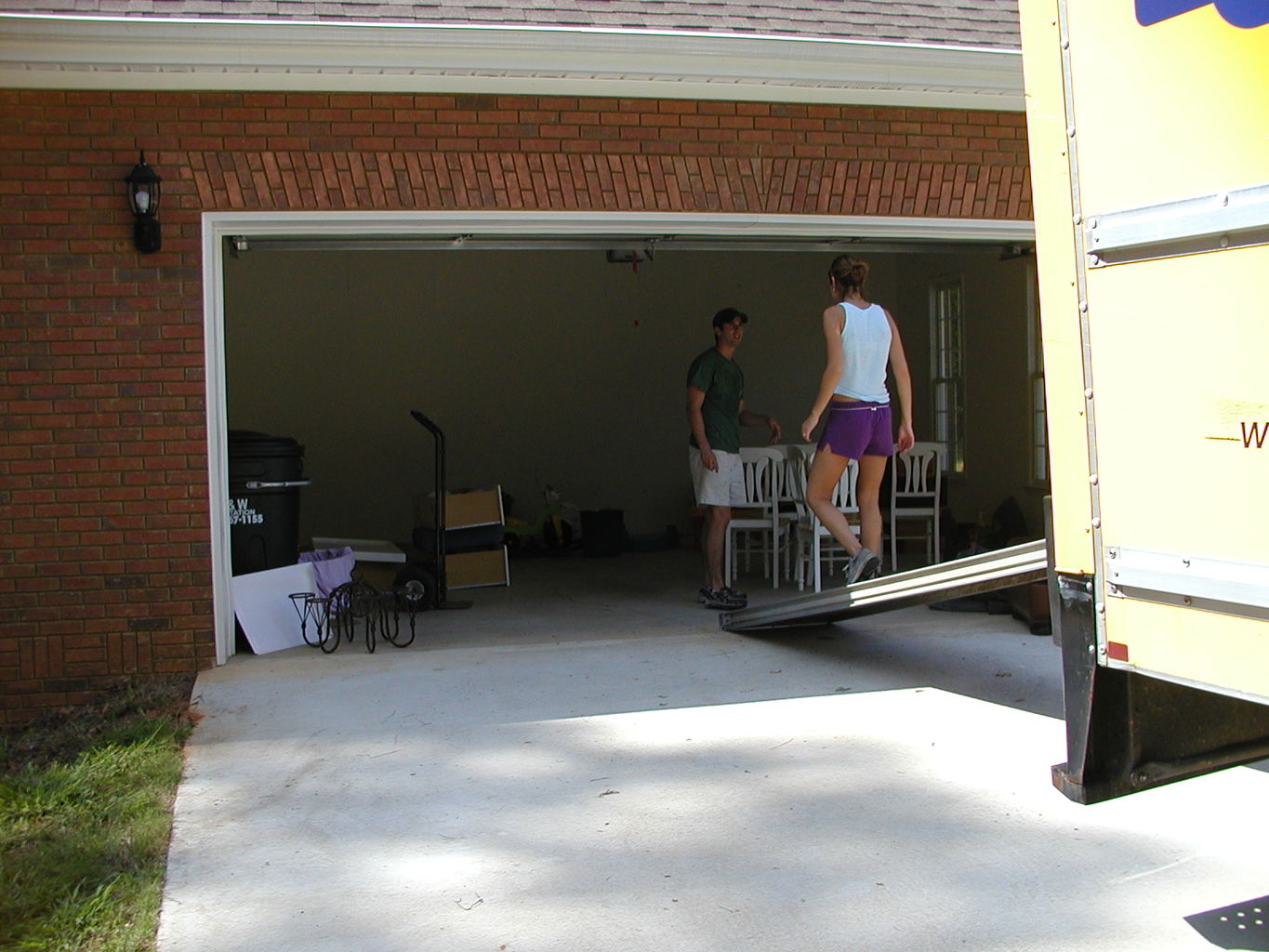 River Ridge Moving Away

