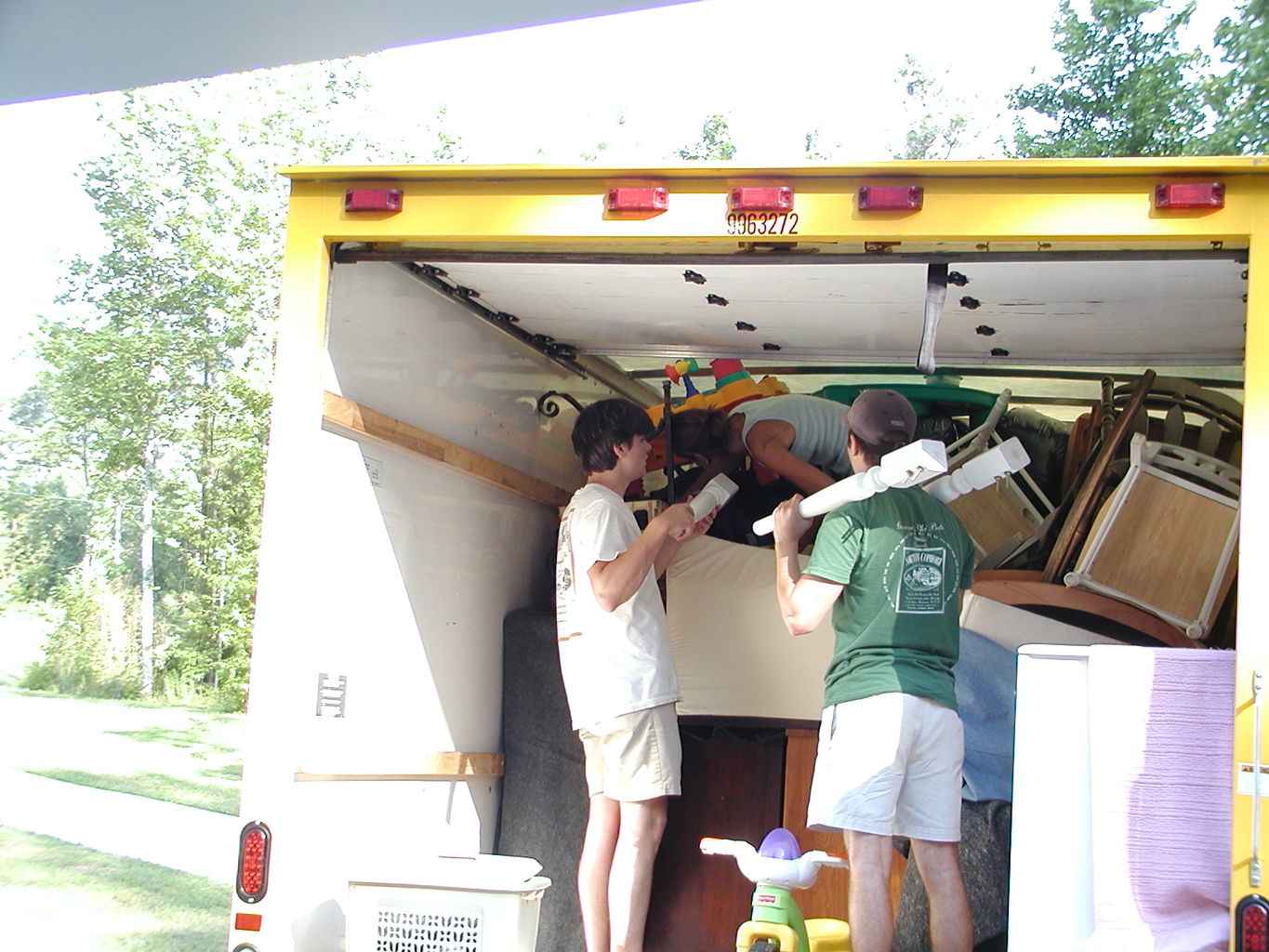 River Ridge Moving Away
