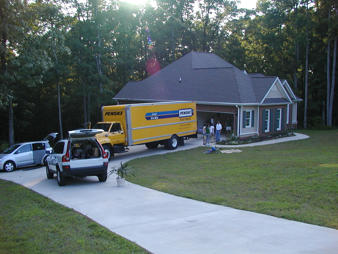 River Ridge Moving Away
