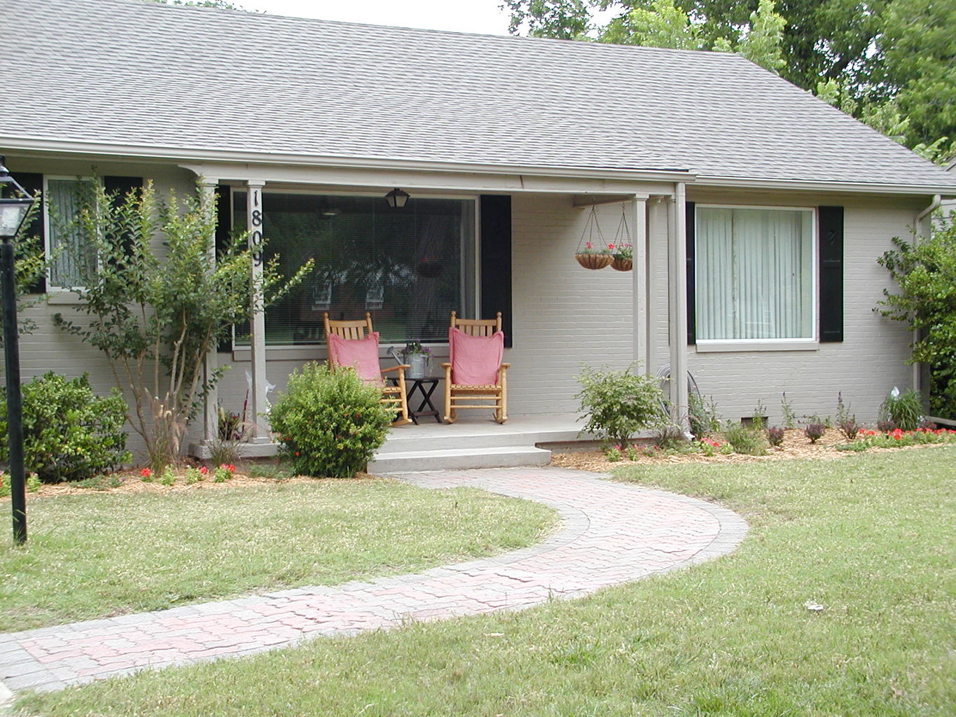 Guilford Lane House - Outside
