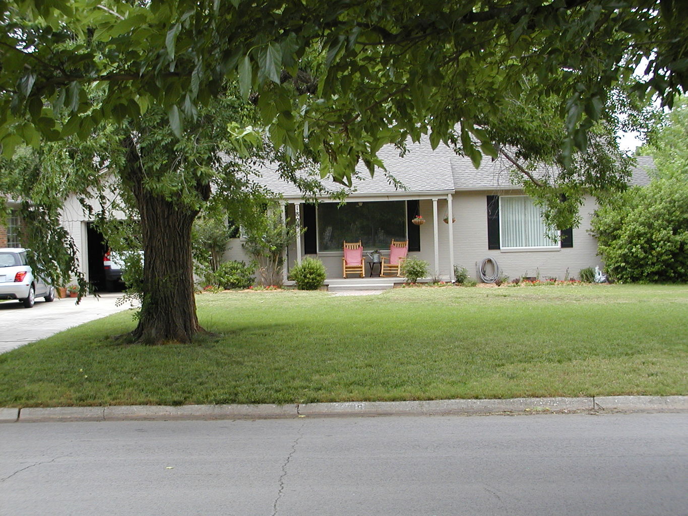 Guilford Lane House - Outside
