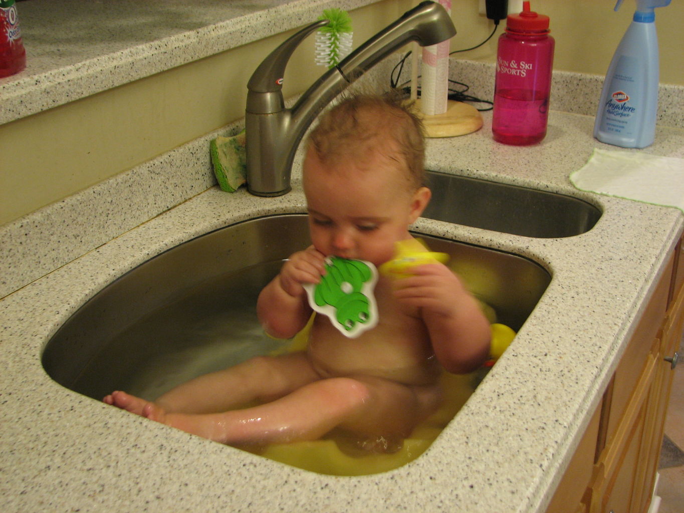 Hazel Bathtime