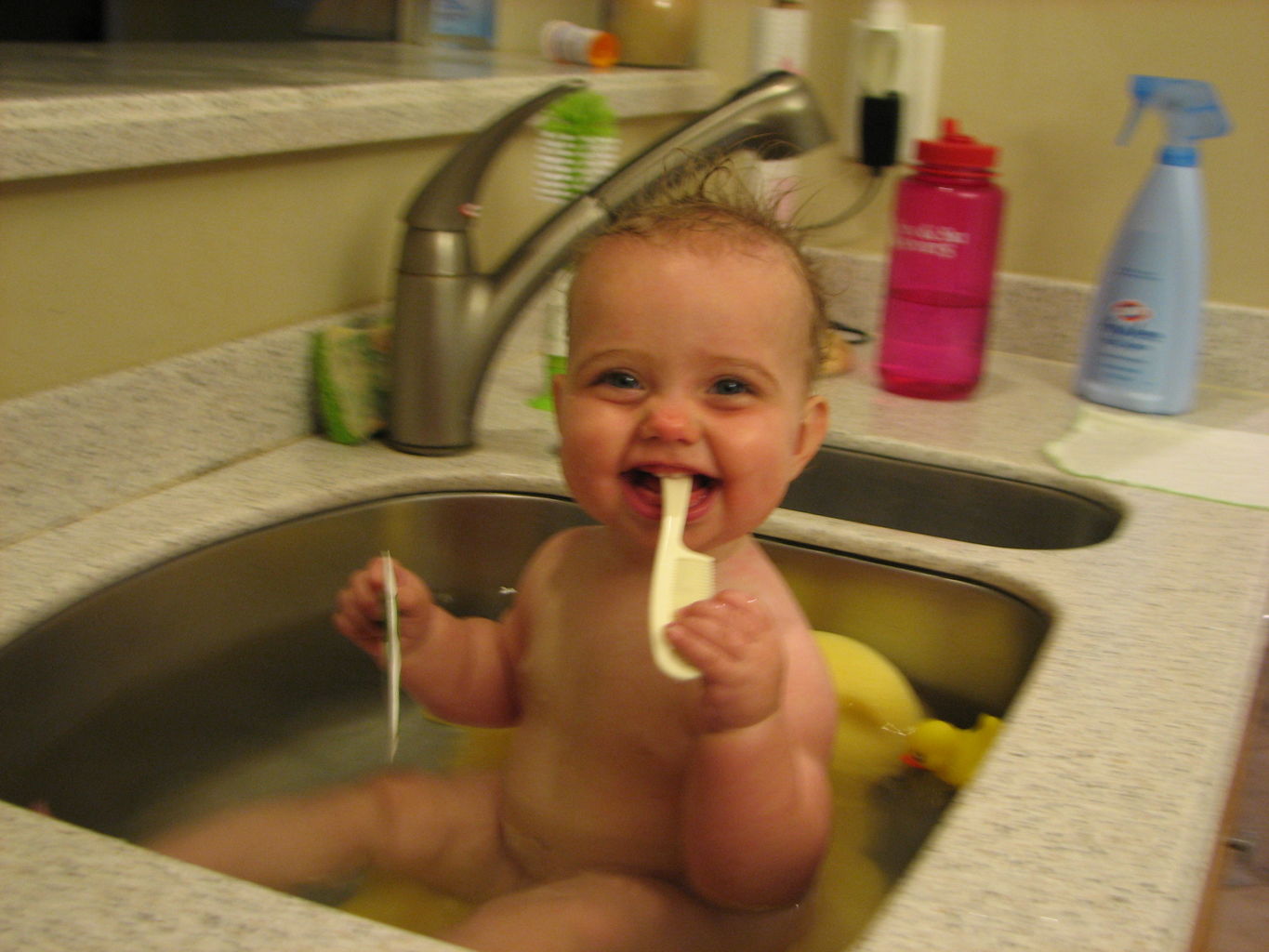 Hazel Bathtime