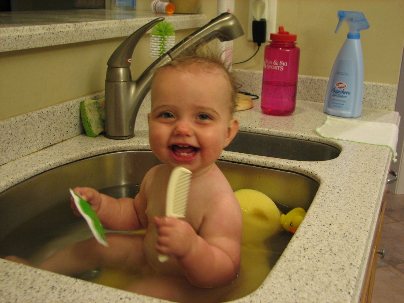 Hazel Bathtime