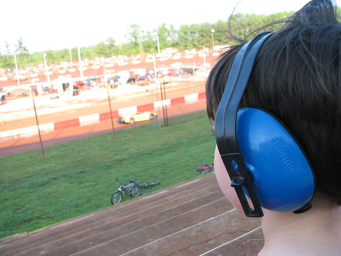 James goes to the Races