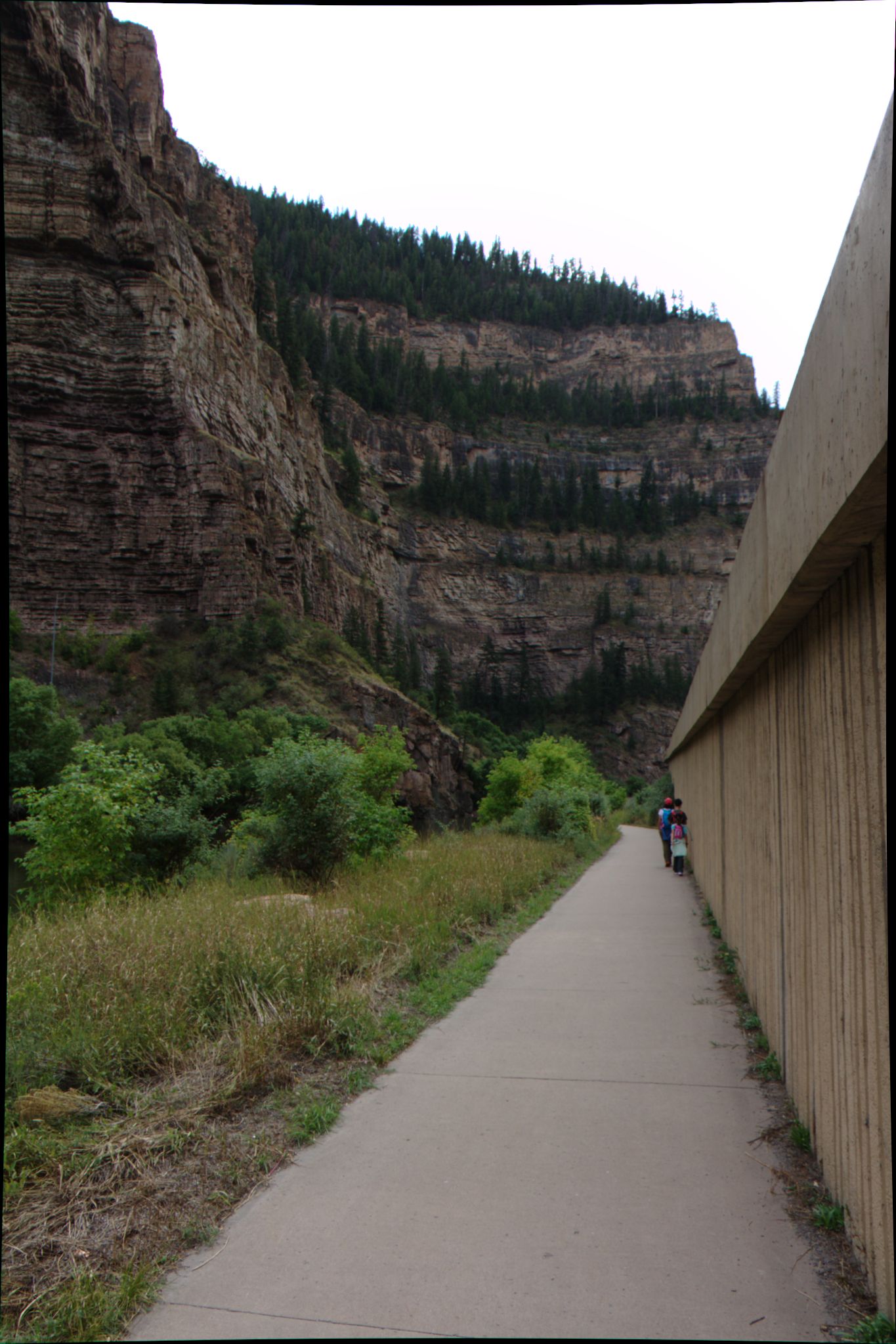 Hanging Lake Trail