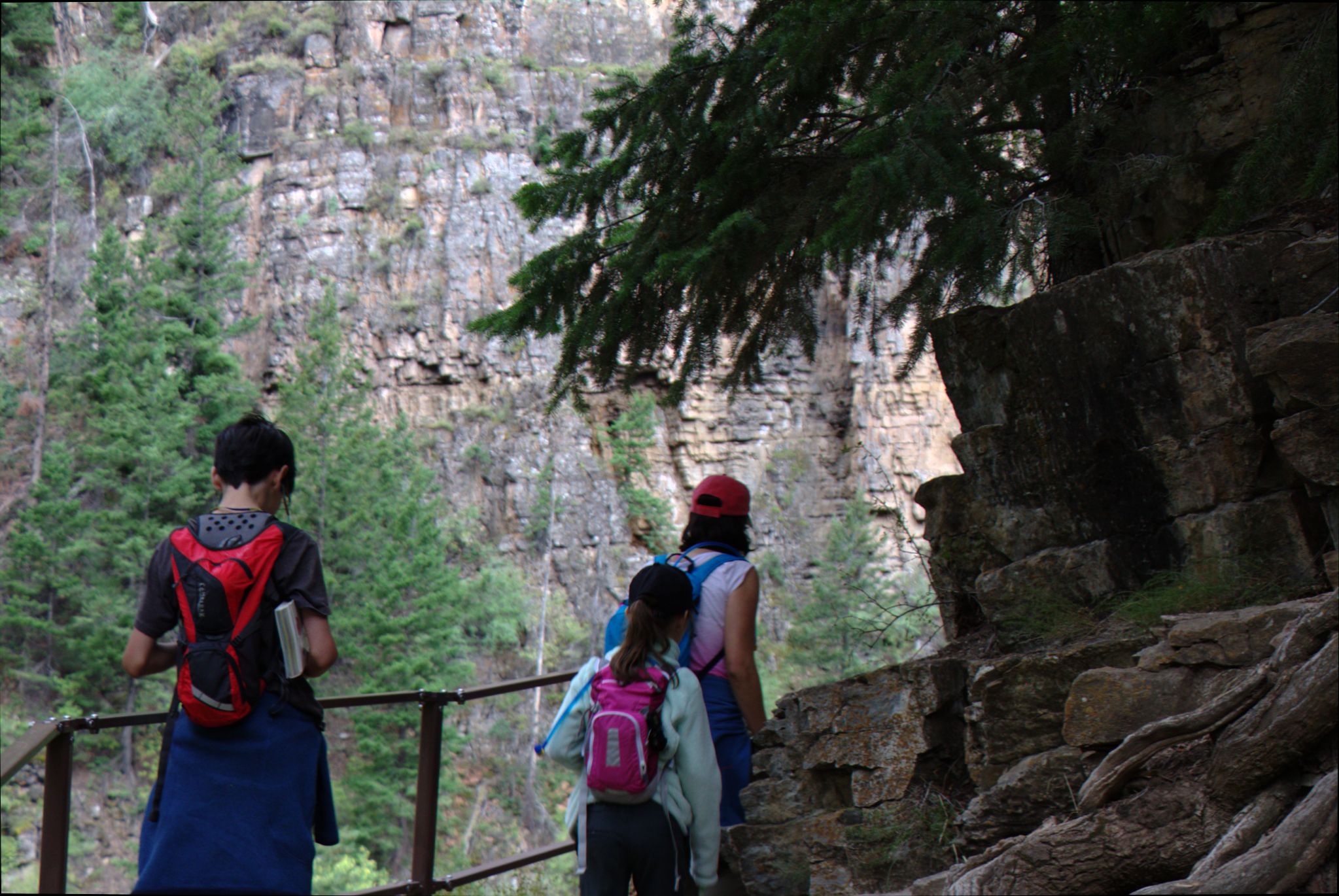 Hanging Lake Trail