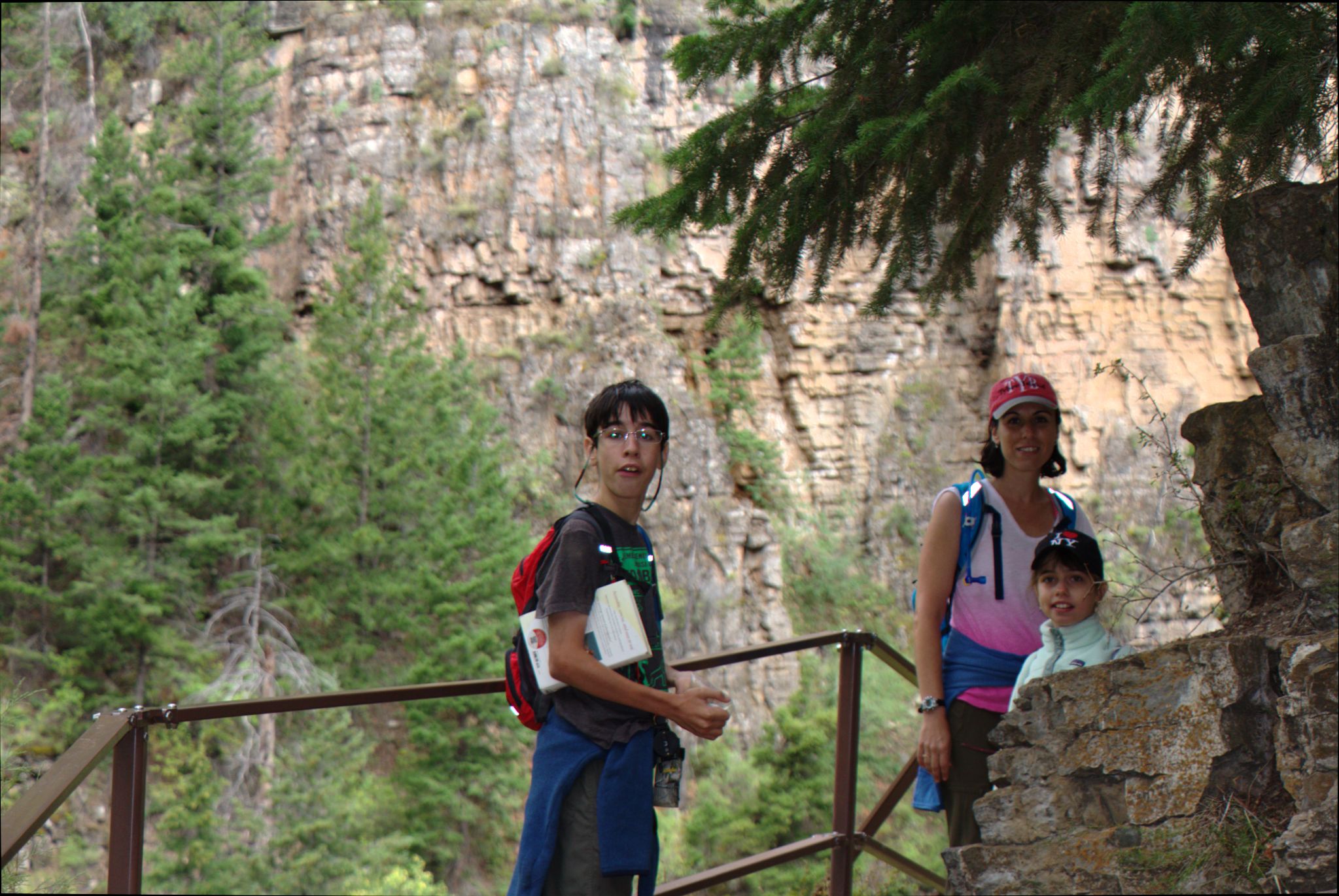 Hanging Lake Trail