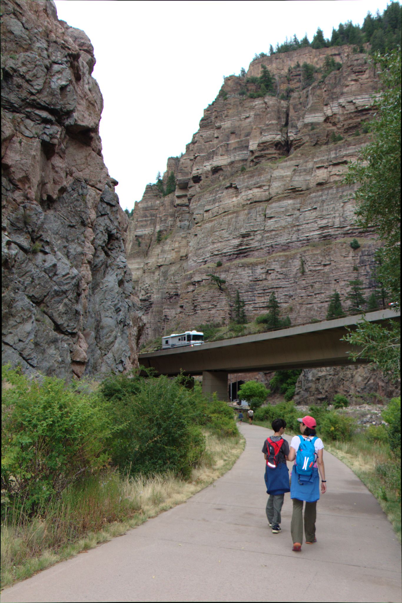 Hanging Lake Trail