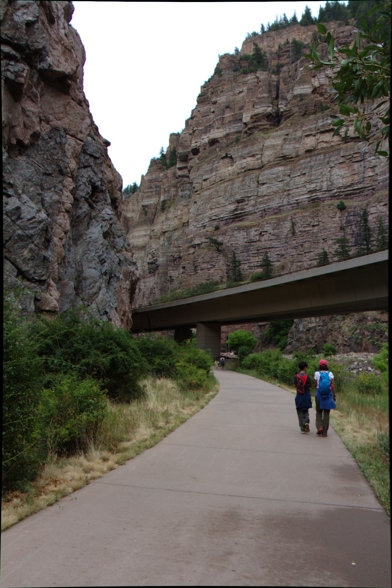 Hanging Lake Trail