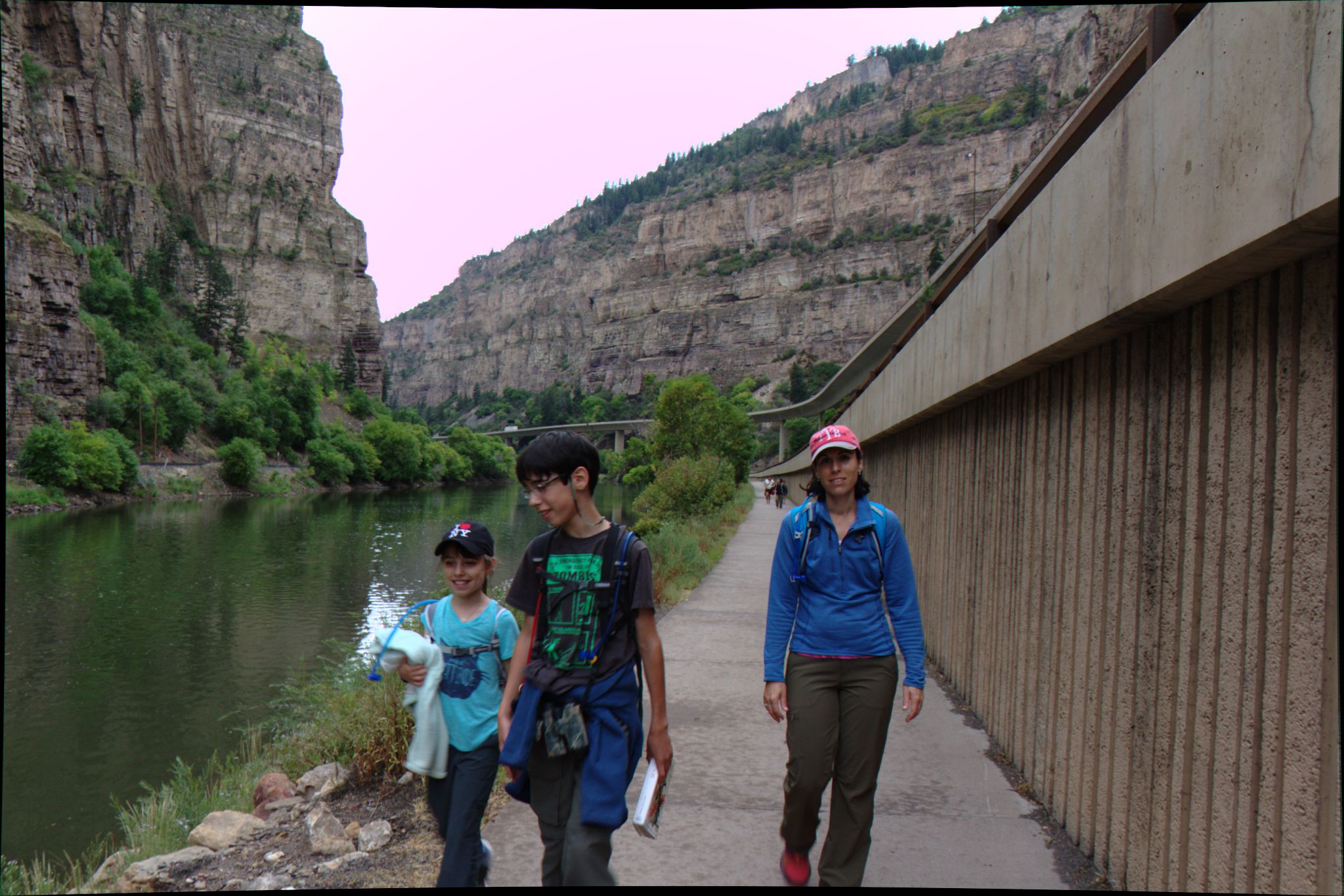 Hanging Lake Trail