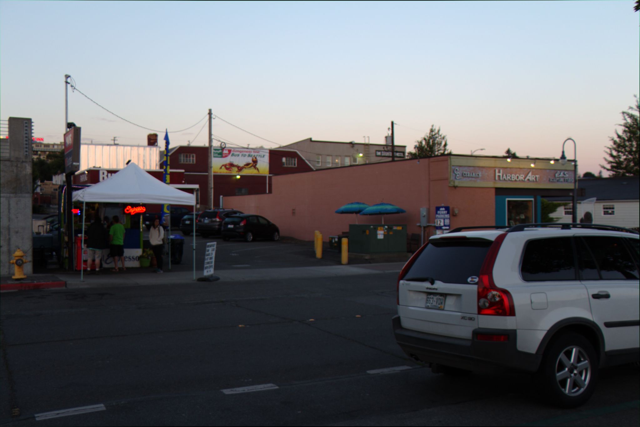 Photo 2 of 104