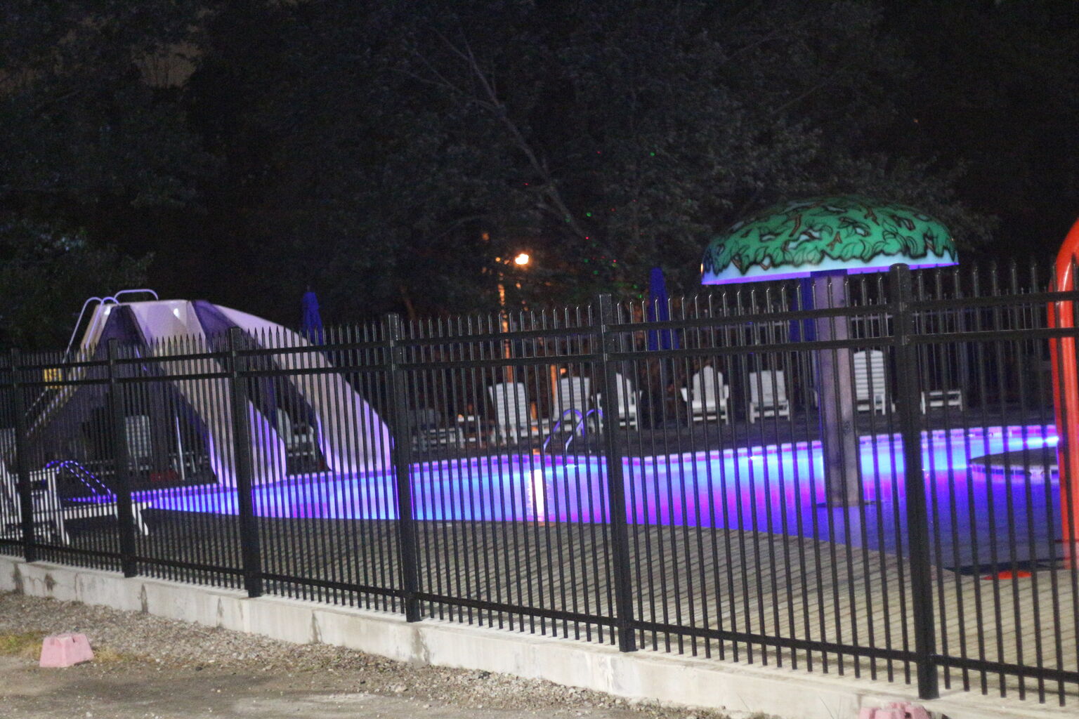 Photo 16 of 19