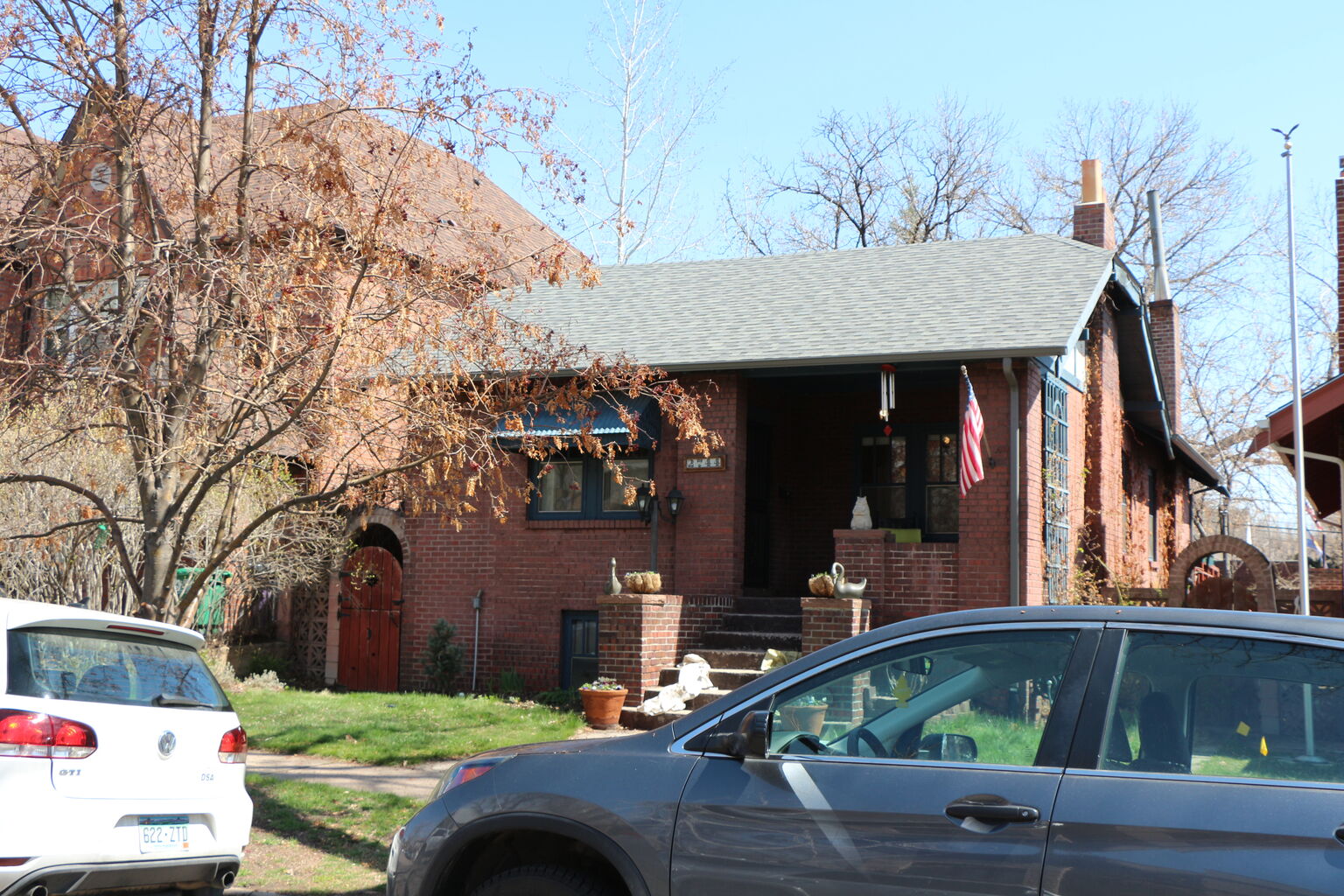 Photo 1 of 5