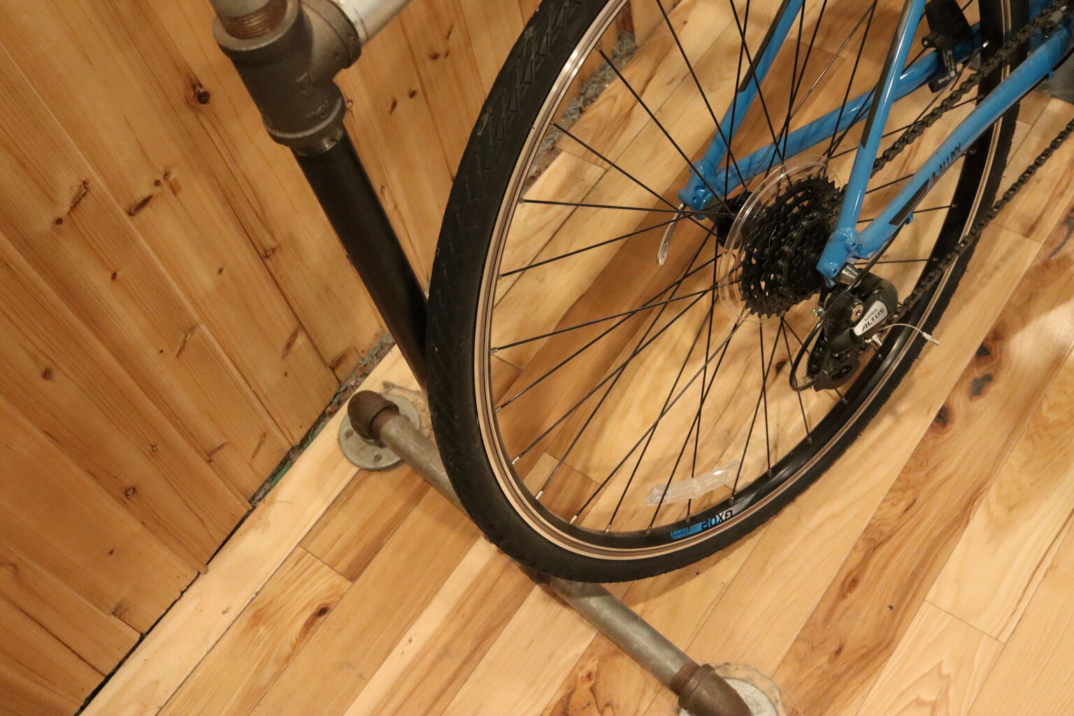 Photo 1 of 5