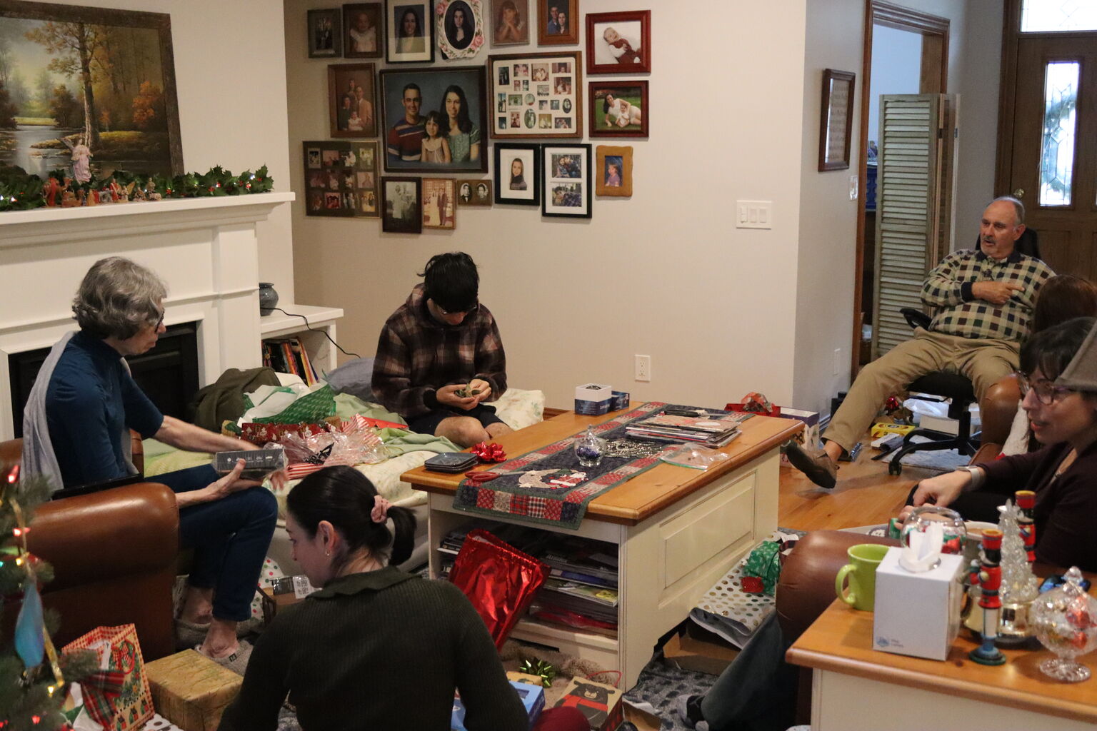 Photo 3 of 12